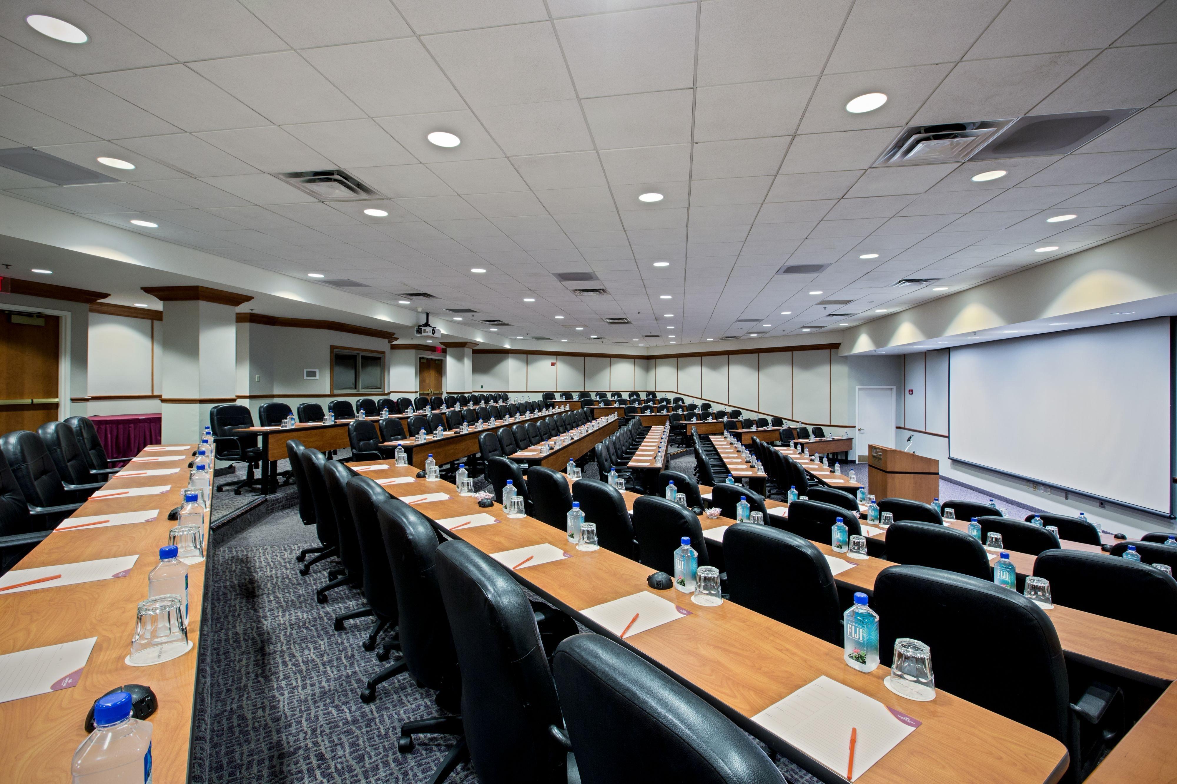 Crowne Plaza Philadelphia King Of Prussia Hotel ภายนอก รูปภาพ