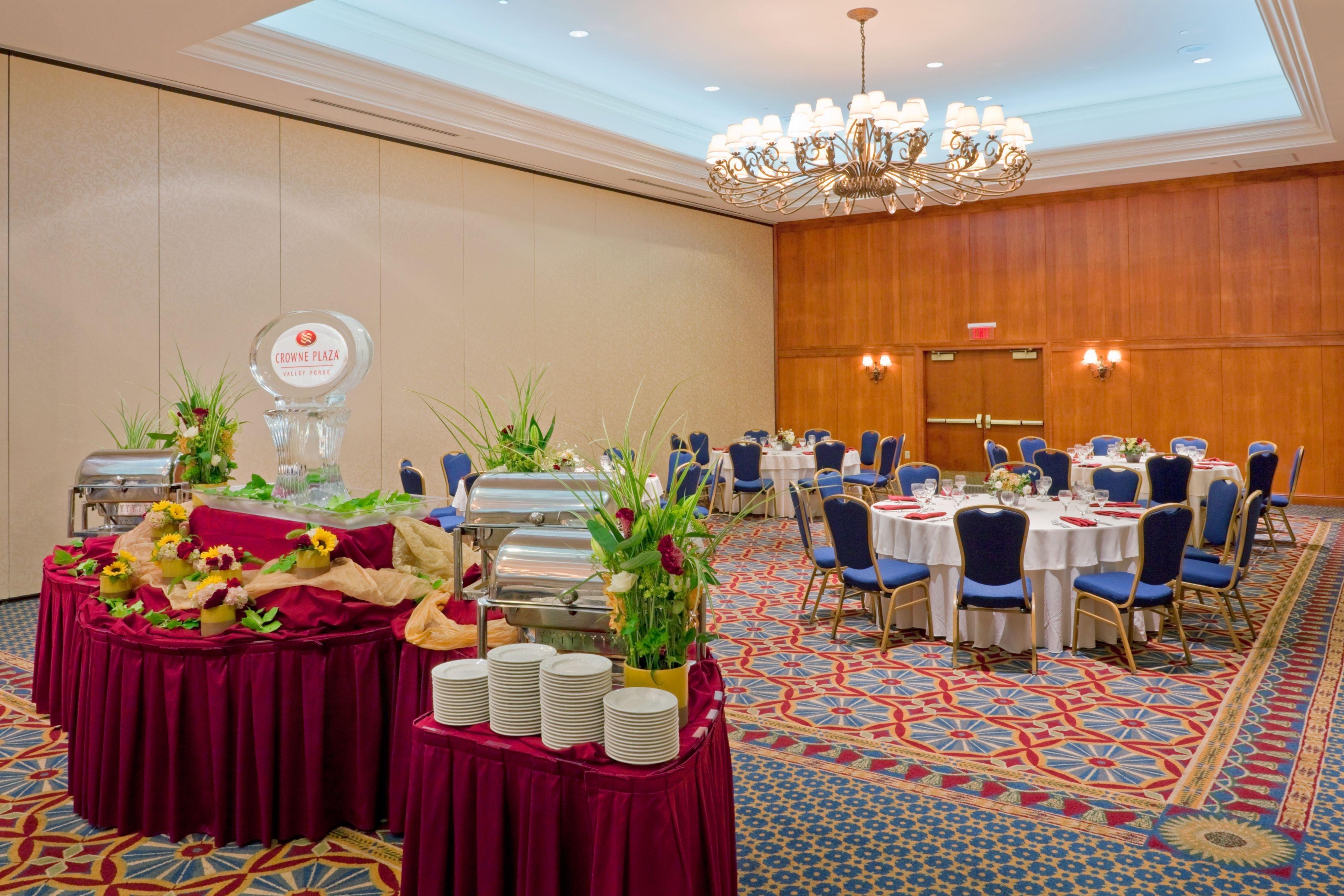 Crowne Plaza Philadelphia King Of Prussia Hotel ภายนอก รูปภาพ